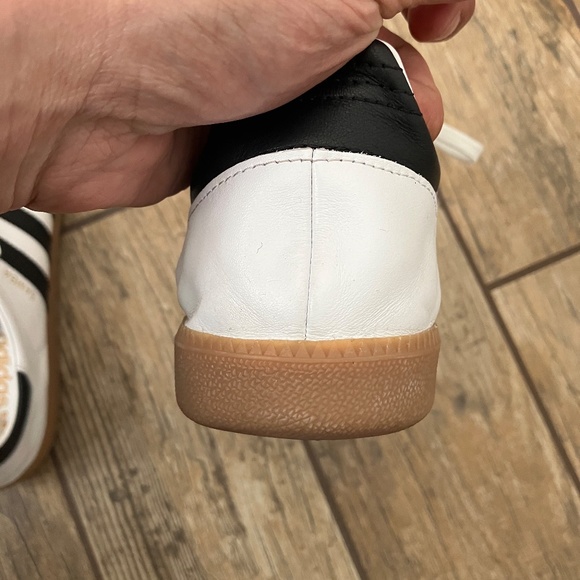 Adidas SAMBA DECON SHOES (size 11) - Picture 11 of 15